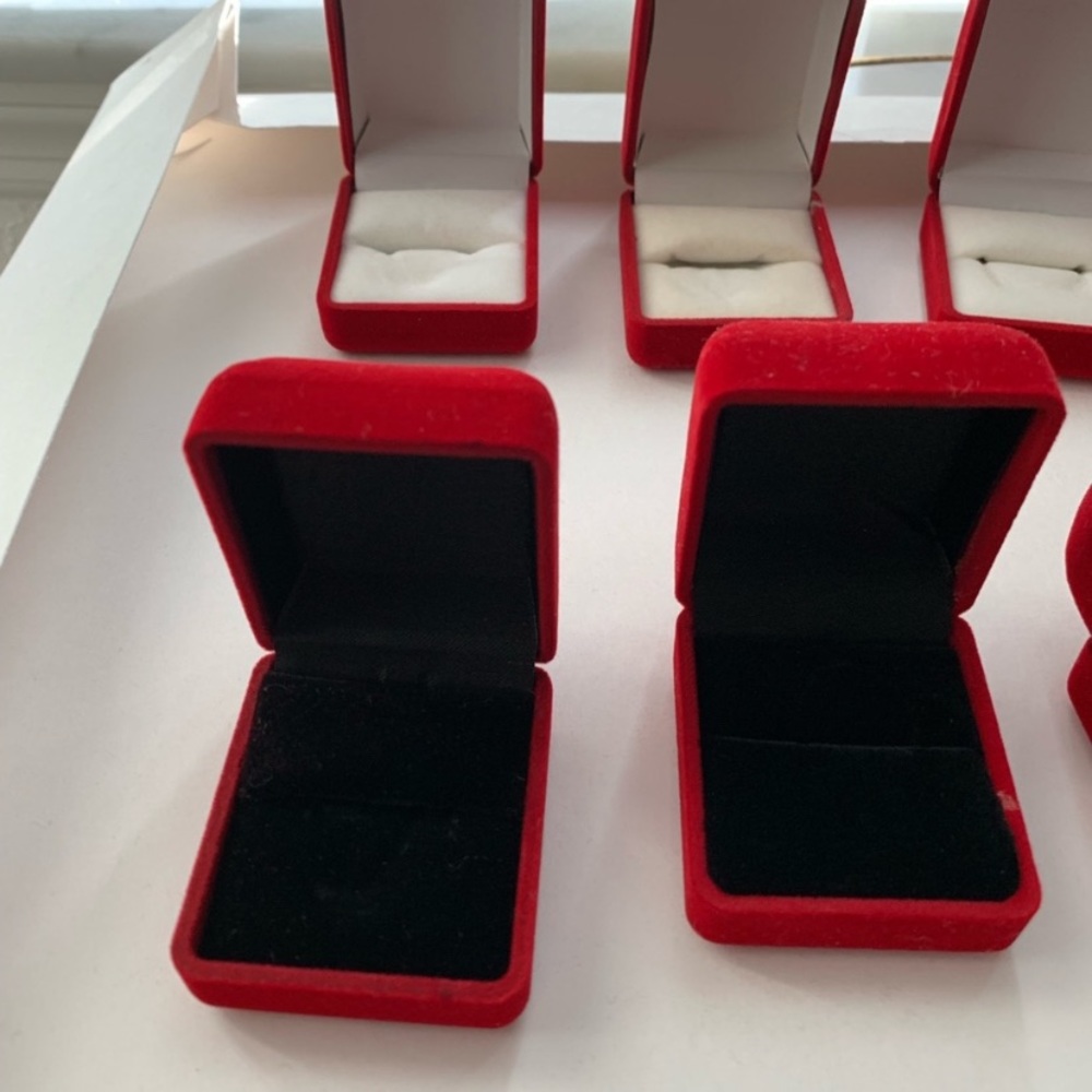 🆕 10 VELVET RING BOXES - Picture 4 of 7